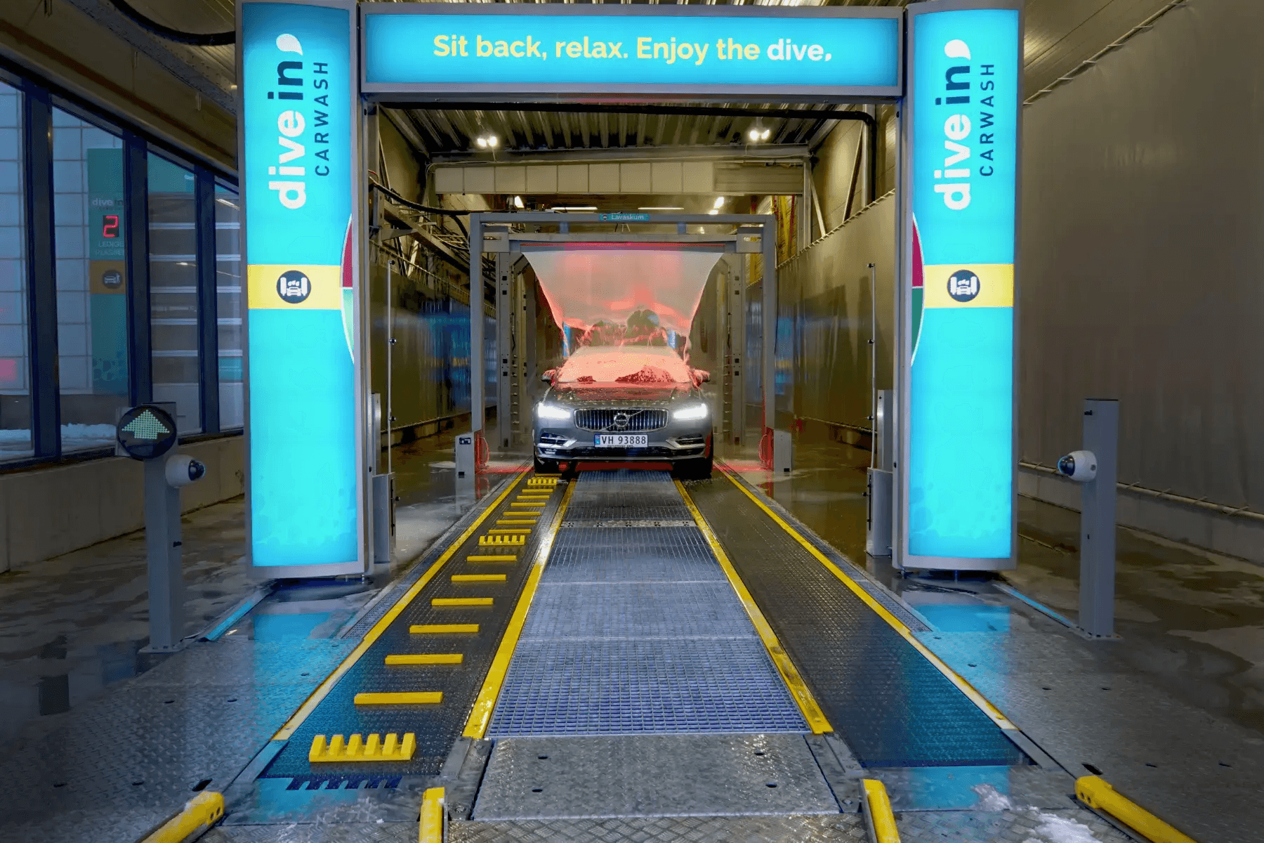 Dive In Carwash